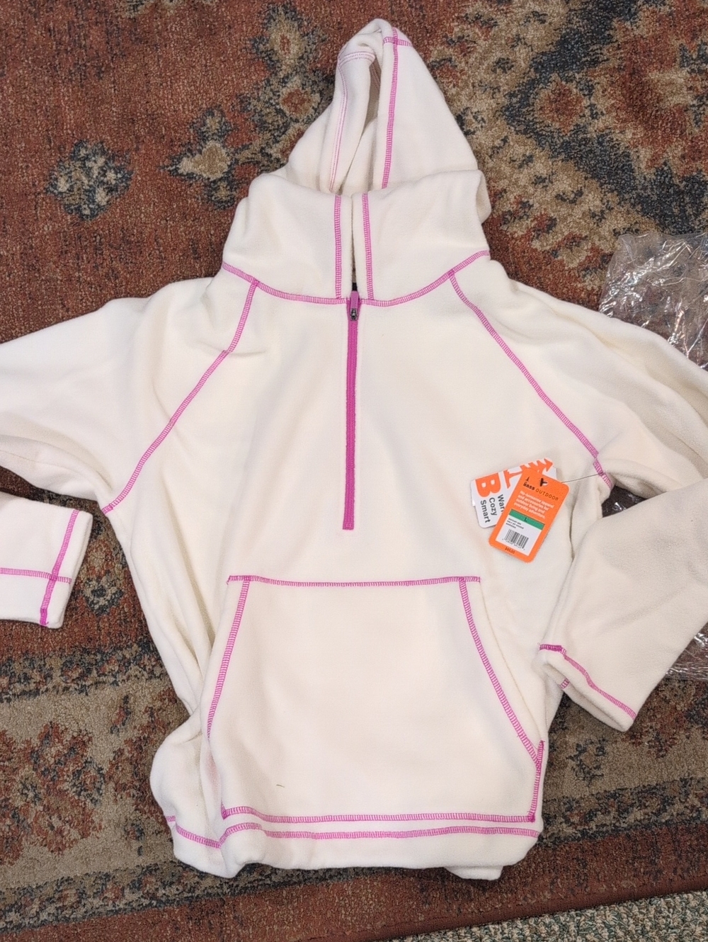 Bass Outdoors Women's White Pullover Fleece Hoodie with Pink Trim Large NWT